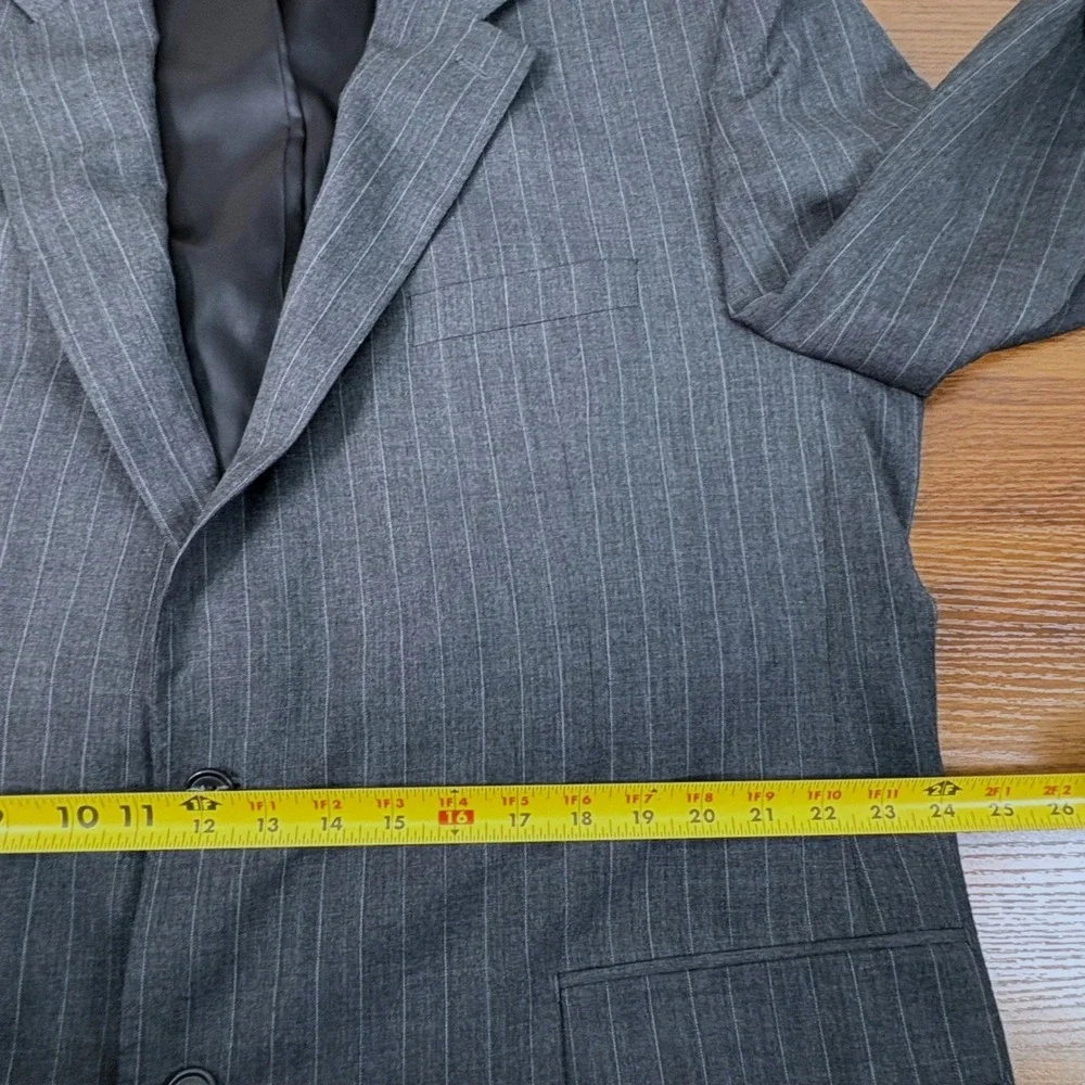 Chaps Mens Gray Pinstripe 100% Wool 2-Piece Suit 48L Jacket 41x30 Pleated‎ Pants